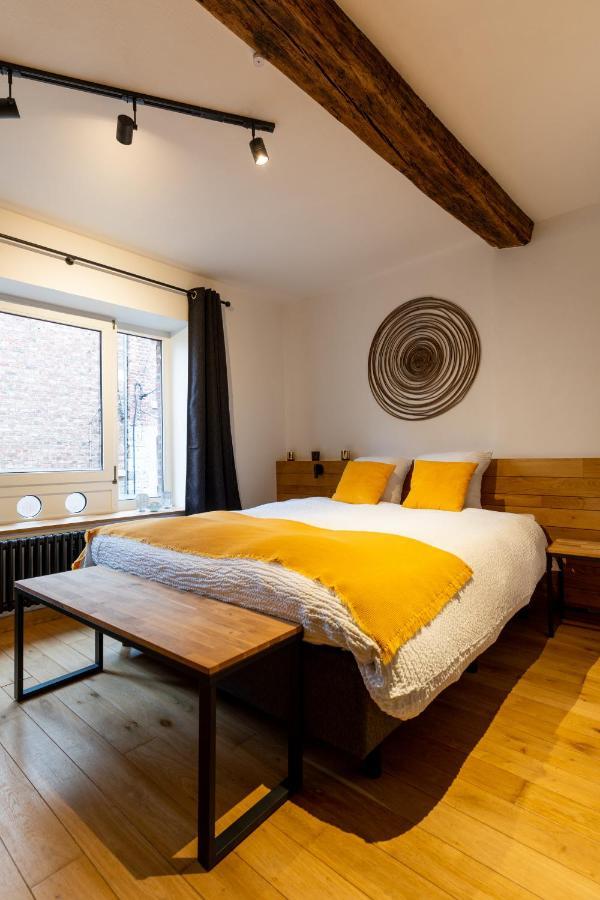 Ardenne Bnb Gite Urbain Avec Terrasse マルシュ・アン・ファメンヌ エクステリア 写真