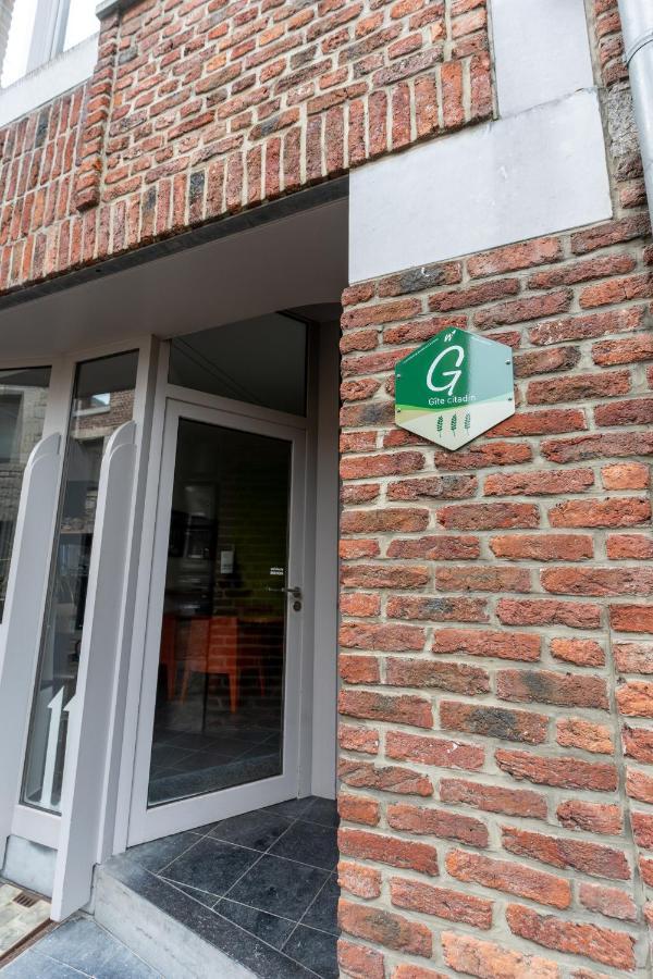 Ardenne Bnb Gite Urbain Avec Terrasse マルシュ・アン・ファメンヌ エクステリア 写真
